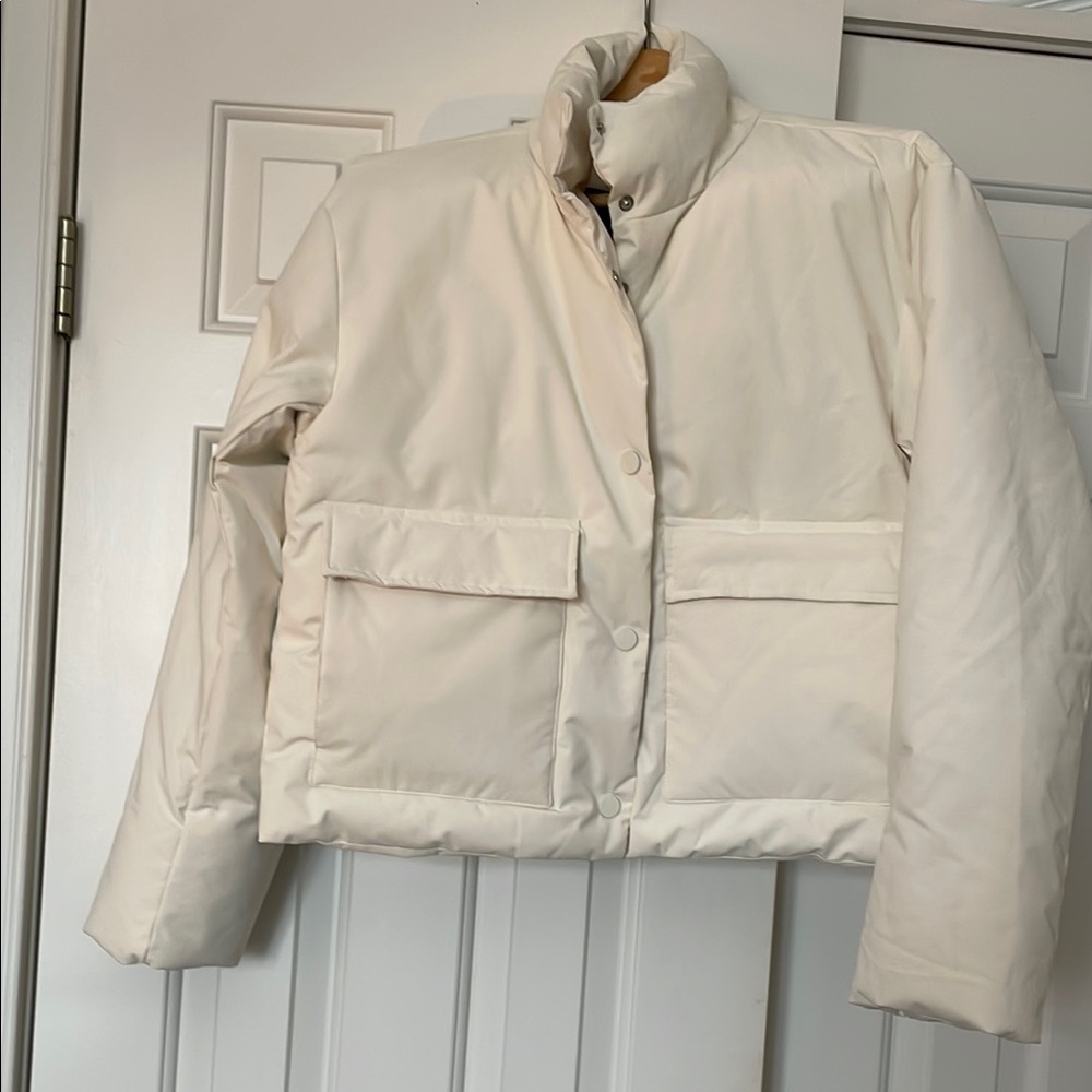 NWOT Women's Off-White Puffer Jacket